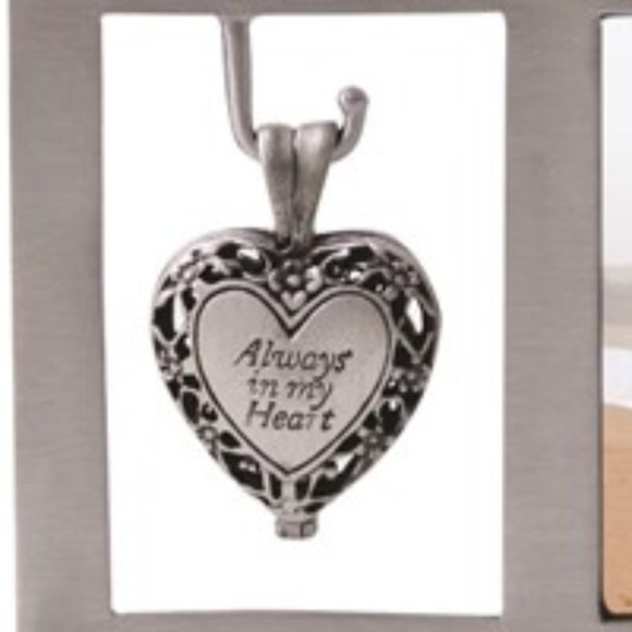 Always In My Heart Memorial Heart Ash Holder Locket Dangle 2.5 x 2.5 Photo Frame - Picture 3 of 3
